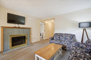Cedarbrook Deluxe Two Bedroom Suite, With heated pool 10102